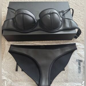 Triangl New York Noir Milly Neoprene Bikini – Small++ Top / Large Bottom
